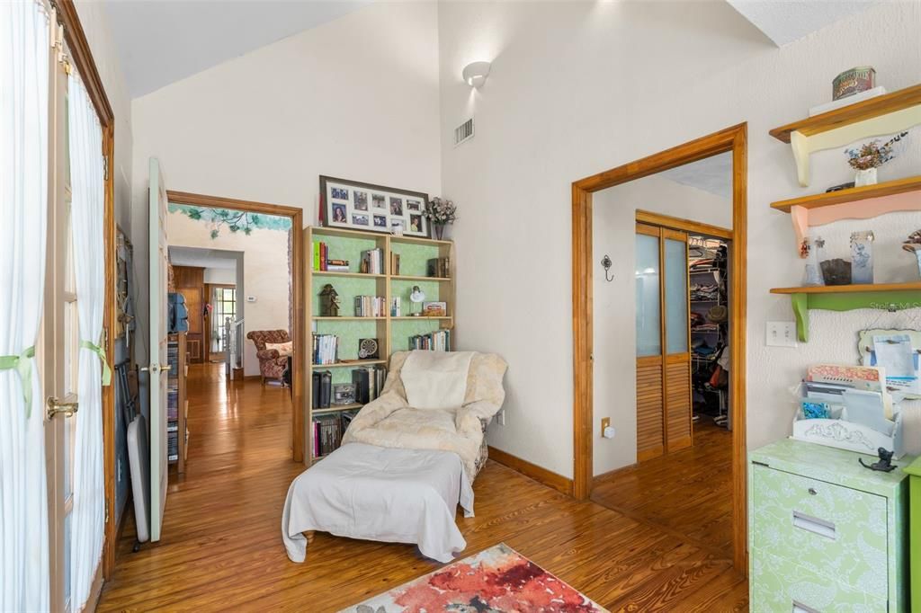 For Sale: $575,000 (3 beds, 2 baths, 2726 Square Feet)