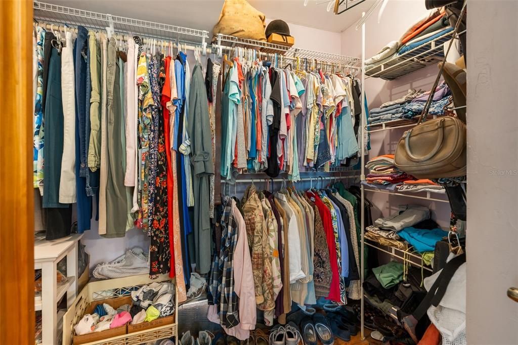 For Sale: $575,000 (3 beds, 2 baths, 2726 Square Feet)