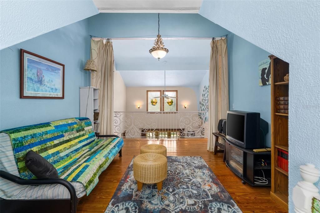 For Sale: $575,000 (3 beds, 2 baths, 2726 Square Feet)