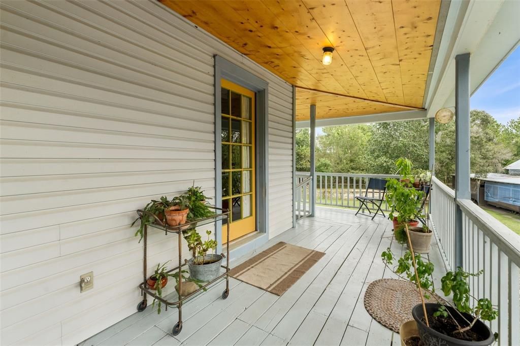 For Sale: $575,000 (3 beds, 2 baths, 2726 Square Feet)