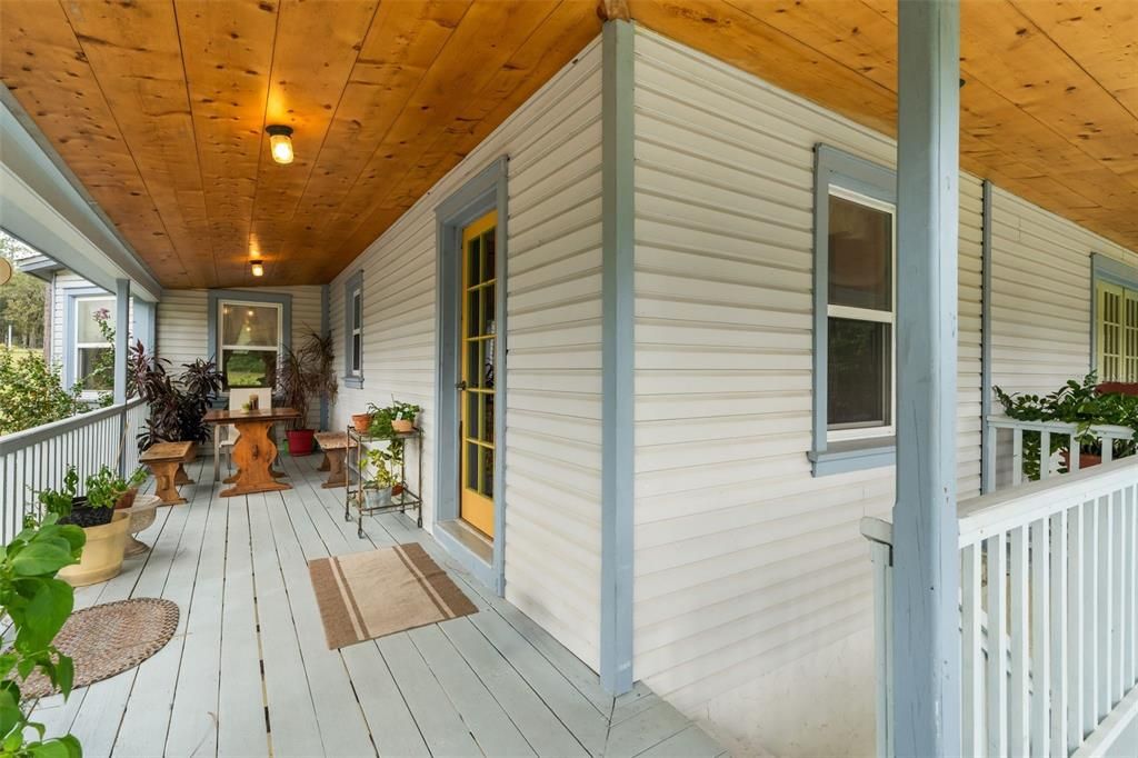 For Sale: $575,000 (3 beds, 2 baths, 2726 Square Feet)