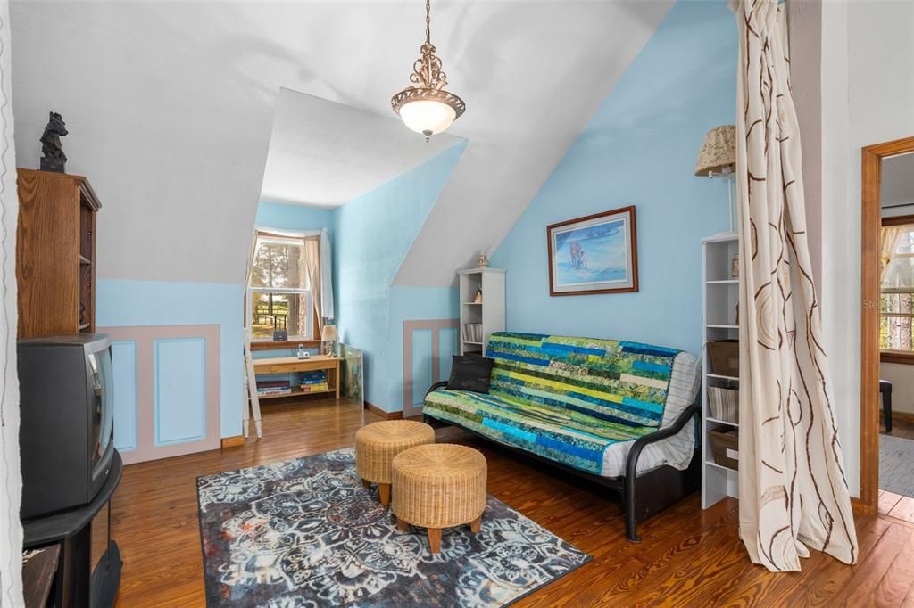 For Sale: $575,000 (3 beds, 2 baths, 2726 Square Feet)