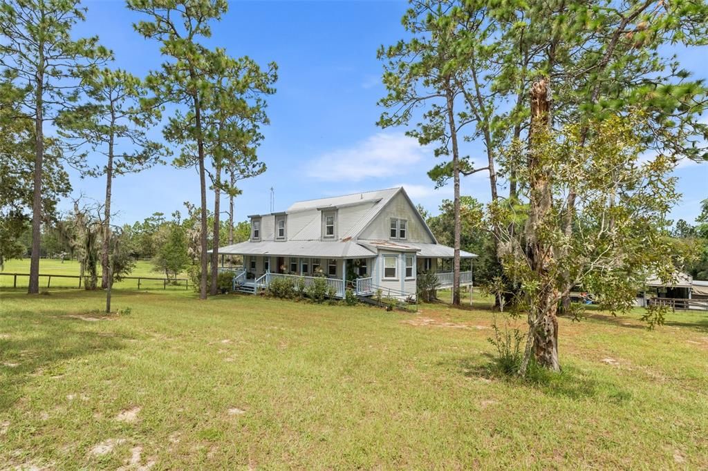 For Sale: $575,000 (3 beds, 2 baths, 2726 Square Feet)