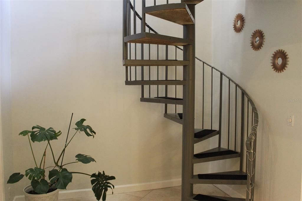 For Sale: $469,000 (3 beds, 2 baths, 1454 Square Feet)