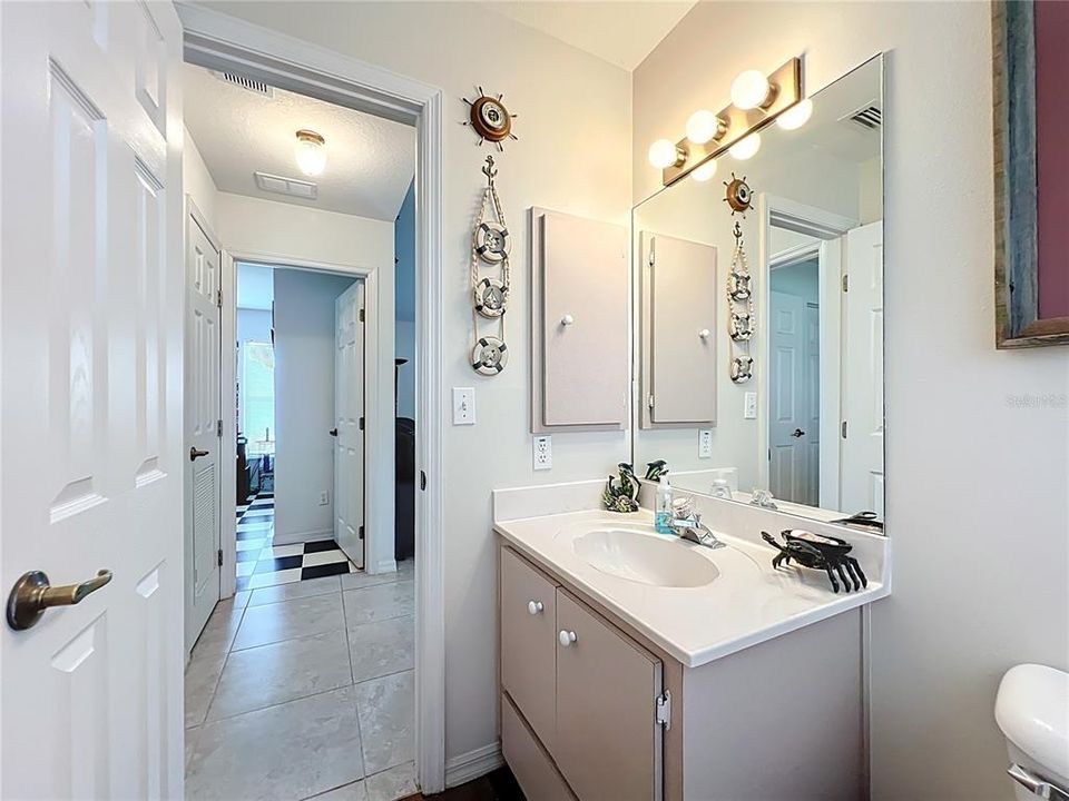 На продажу: $595,000 (4 спален, 3 ванн, 2600 Квадратных фут)