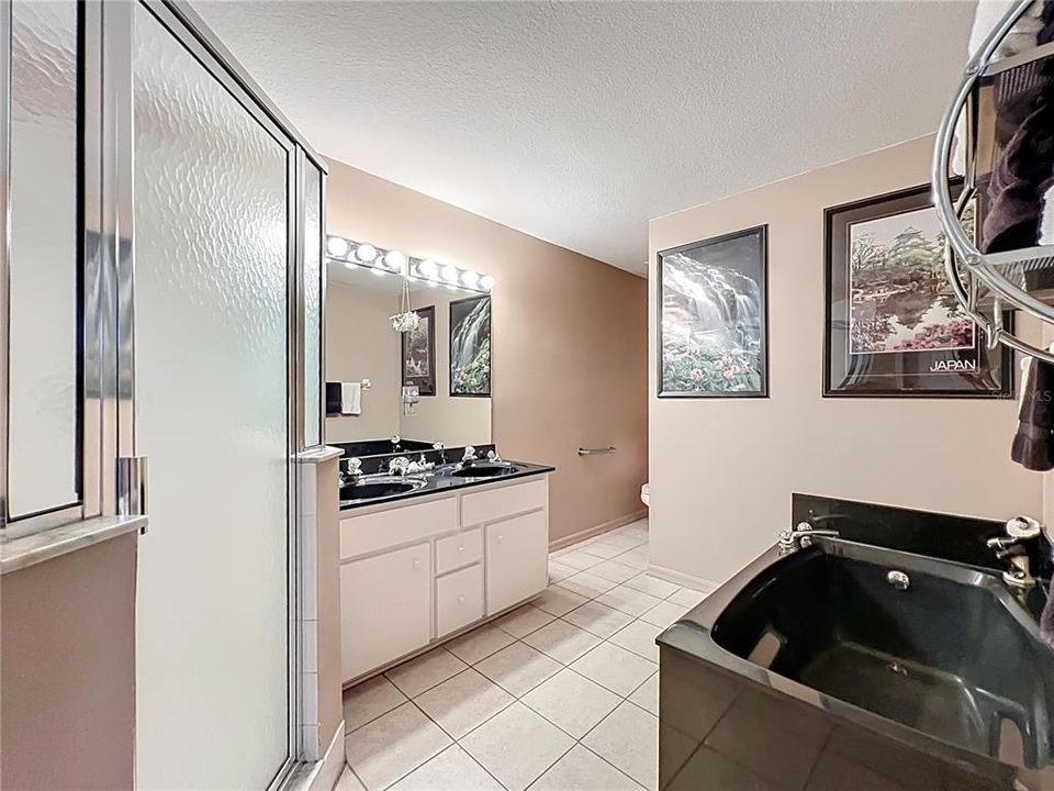 На продажу: $595,000 (4 спален, 3 ванн, 2600 Квадратных фут)