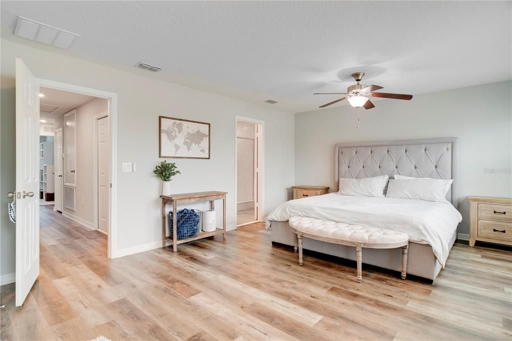 Activo con contrato: $455,000 (3 camas, 2 baños, 1853 Pies cuadrados)