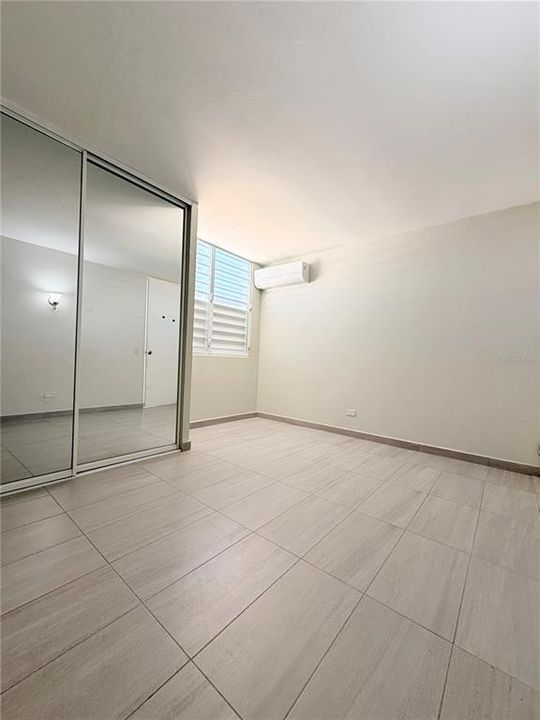 В аренду: $1,300 (2 спален, 1 ванн, 0 Квадратных фут)