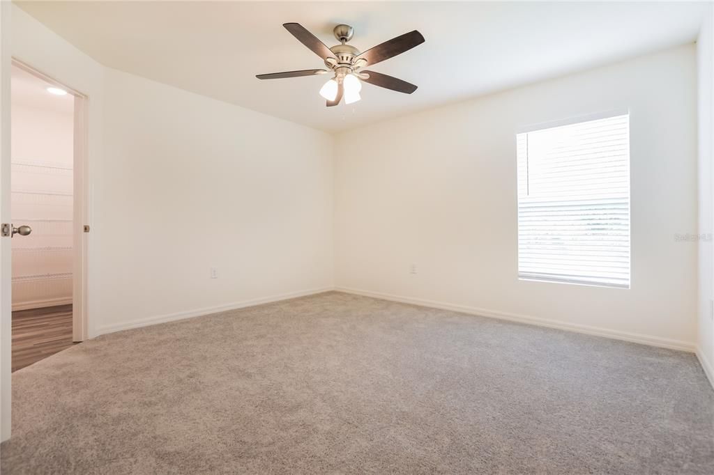 Active With Contract: $1,595 (3 beds, 2 baths, 1552 Square Feet)