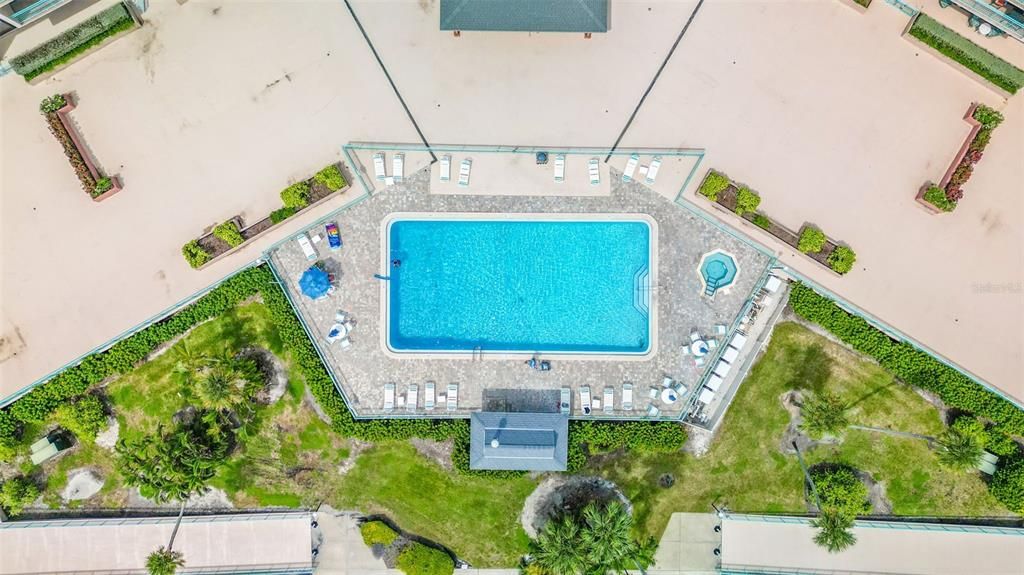 En Venta: $349,999 (2 camas, 2 baños, 1175 Pies cuadrados)