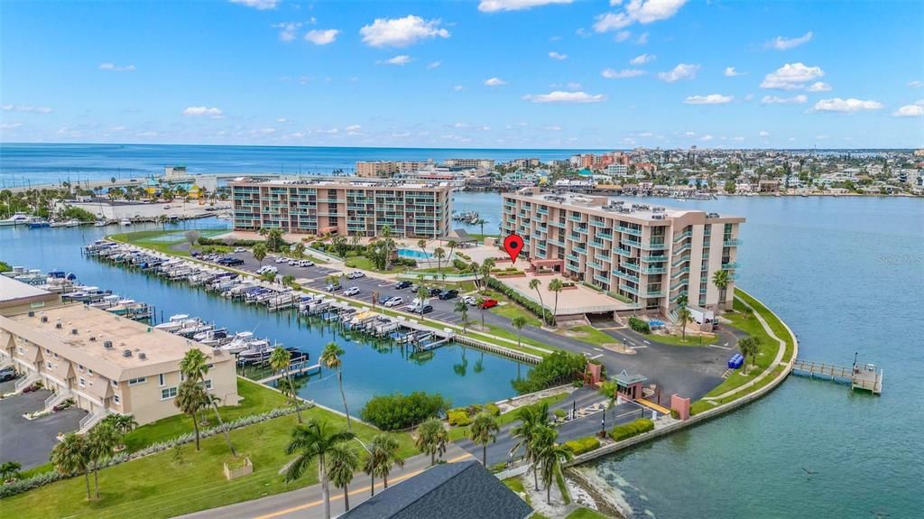 En Venta: $349,999 (2 camas, 2 baños, 1175 Pies cuadrados)