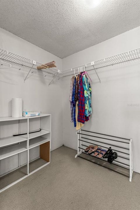 En Venta: $349,999 (2 camas, 2 baños, 1175 Pies cuadrados)