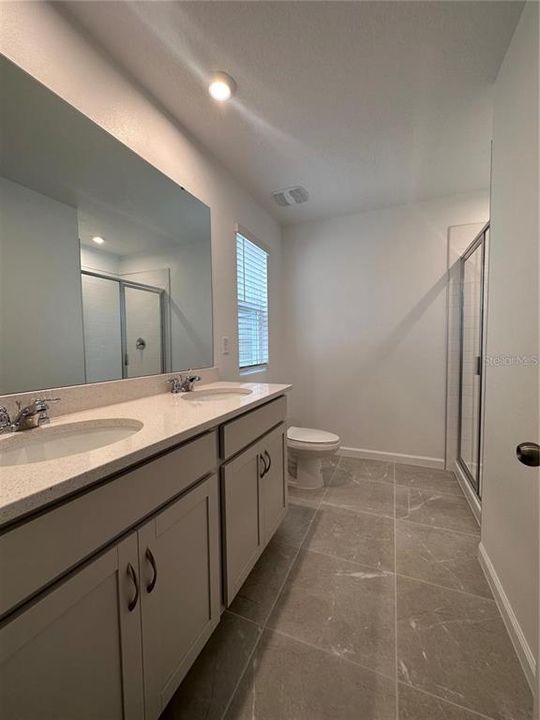 Под контрактом: $2,300 (3 спален, 2 ванн, 1532 Квадратных фут)