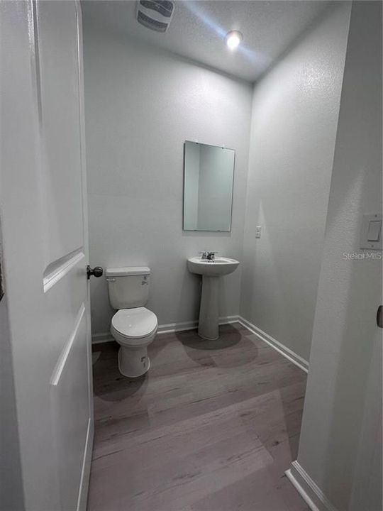 Под контрактом: $2,300 (3 спален, 2 ванн, 1532 Квадратных фут)