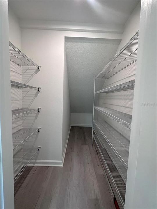 Под контрактом: $2,300 (3 спален, 2 ванн, 1532 Квадратных фут)