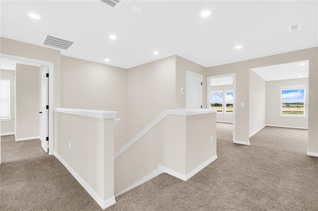 出租: $5,500 (5 贝兹, 4 浴室, 3829 平方英尺)