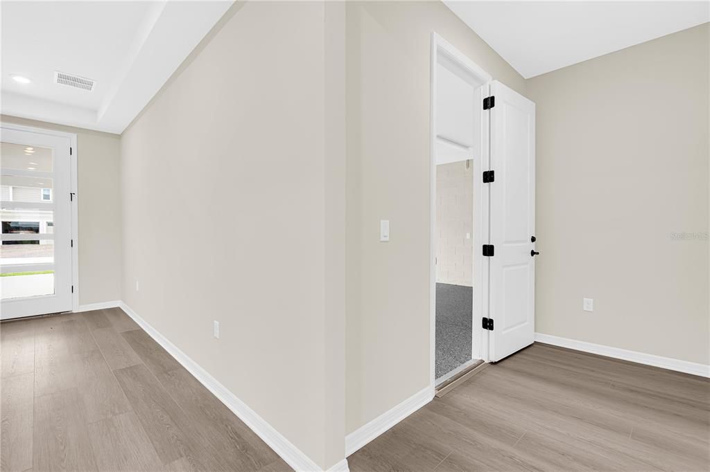 出租: $5,500 (5 贝兹, 4 浴室, 3829 平方英尺)