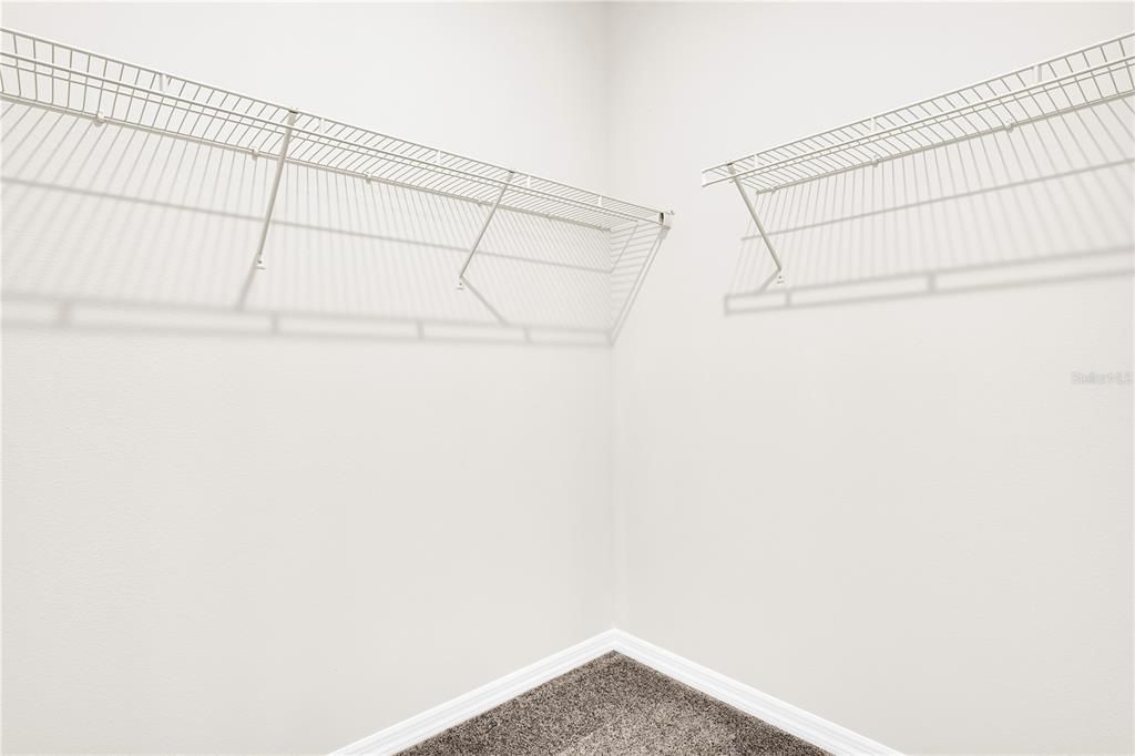 出租: $5,500 (5 贝兹, 4 浴室, 3829 平方英尺)