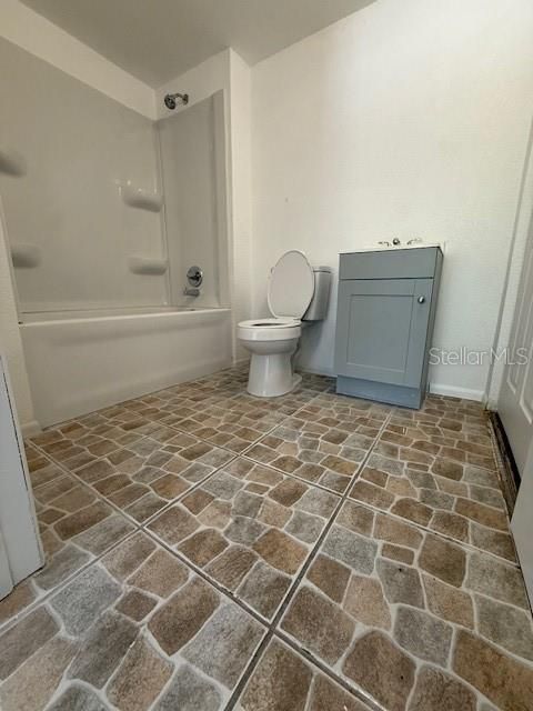 For Sale: $219,900 (3 beds, 2 baths, 1017 Square Feet)