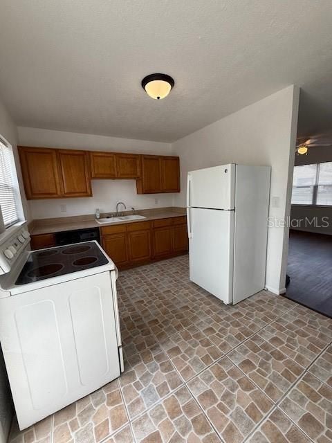 For Sale: $219,900 (3 beds, 2 baths, 1017 Square Feet)