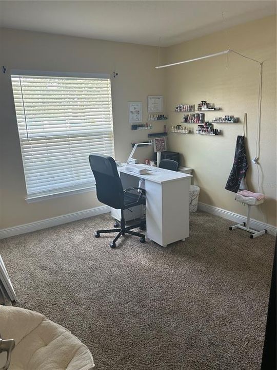 合同活跃: $284,990 (3 贝兹, 2 浴室, 1452 平方英尺)