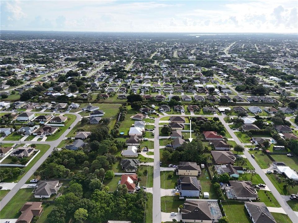 待售: $165,000 (0.23 acres)