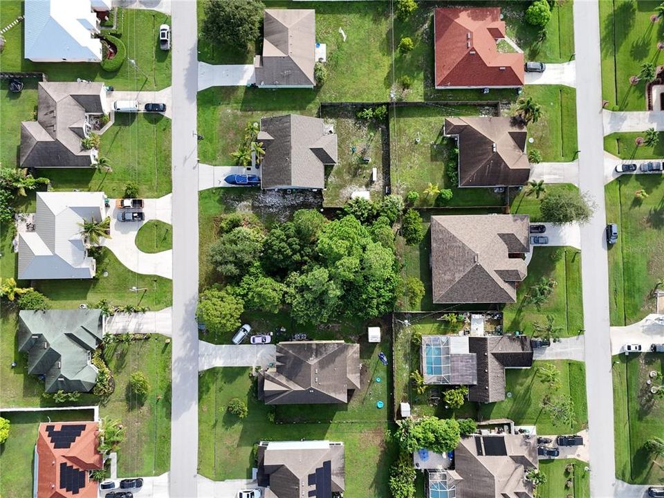 待售: $165,000 (0.23 acres)