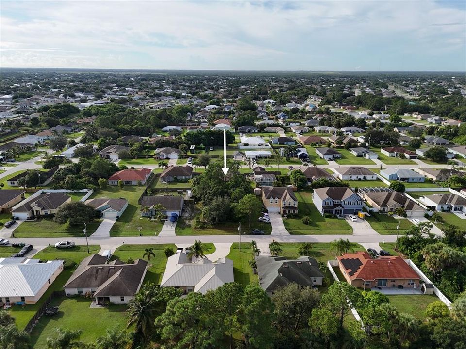 待售: $165,000 (0.23 acres)