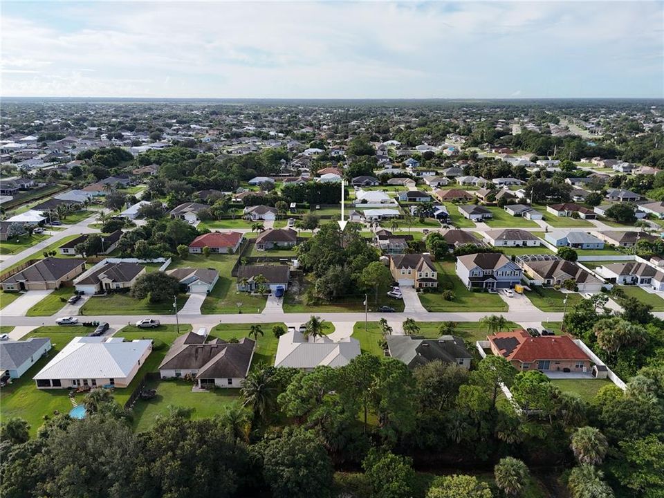 待售: $165,000 (0.23 acres)