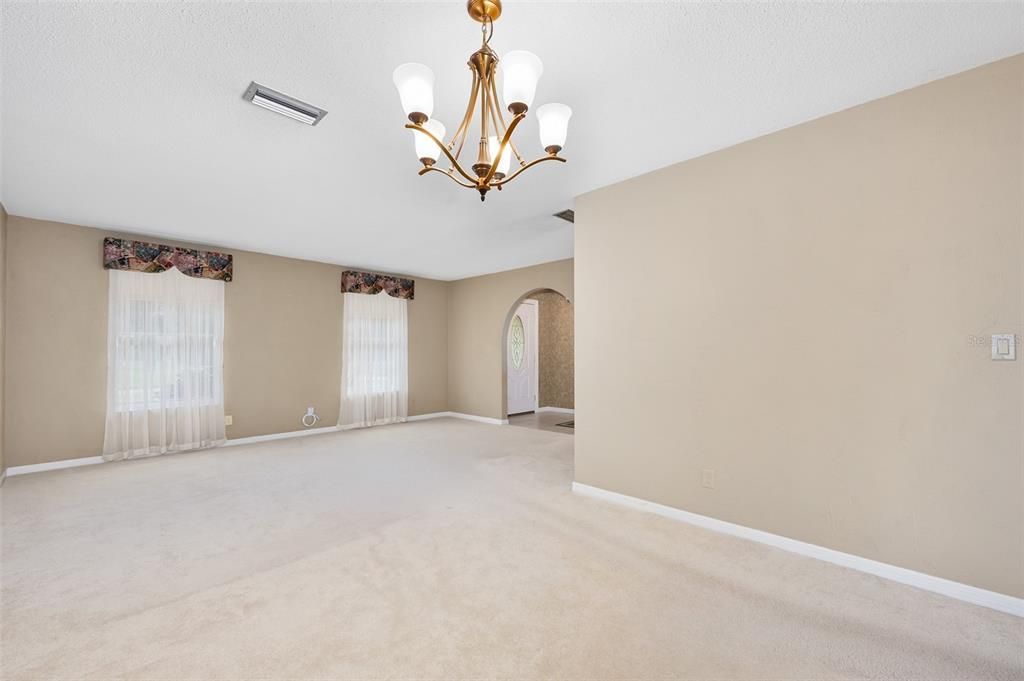 Active With Contract: $330,000 (3 beds, 2 baths, 1505 Square Feet)