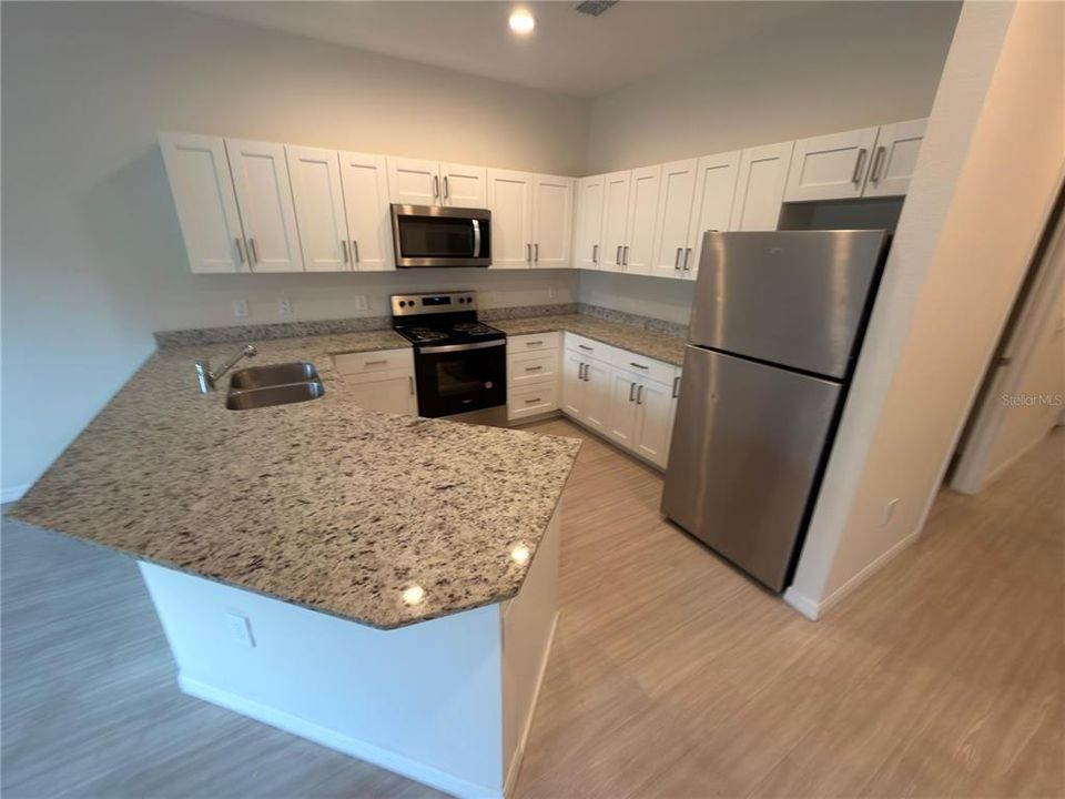 На продажу: $3,300,000 (0 спален, 0 ванн, 1548 Квадратных фут)