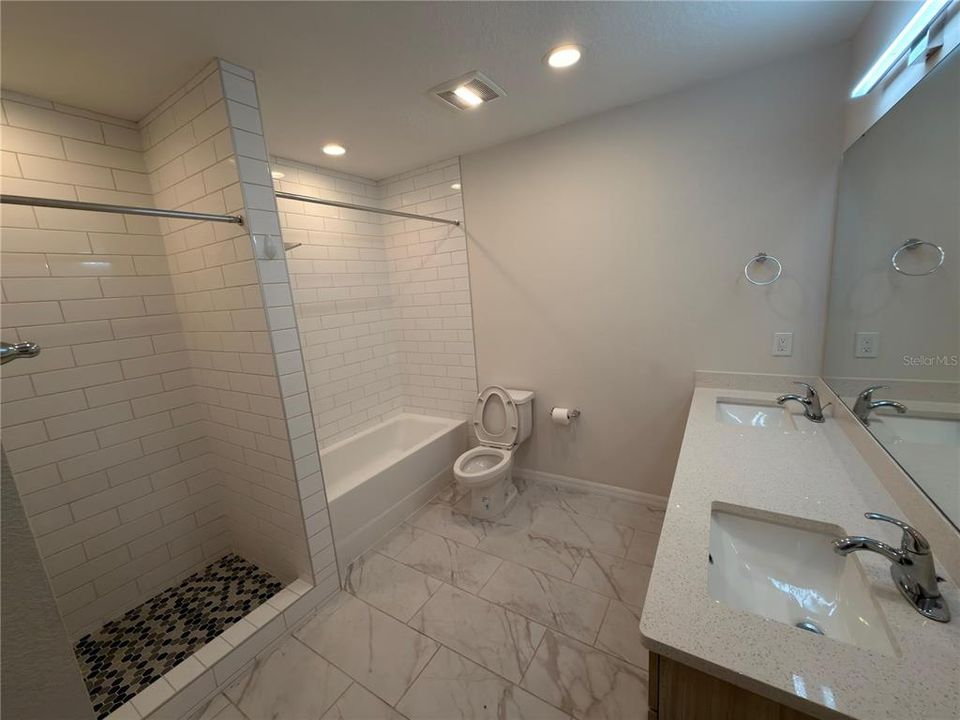 На продажу: $3,300,000 (0 спален, 0 ванн, 1548 Квадратных фут)