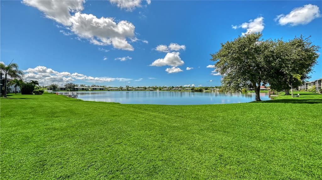 待售: $137,900 (2 贝兹, 2 浴室, 886 平方英尺)