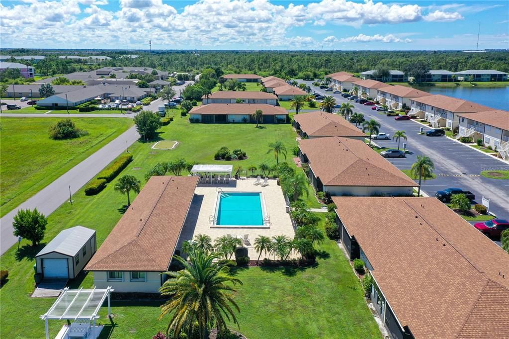 待售: $137,900 (2 贝兹, 2 浴室, 886 平方英尺)