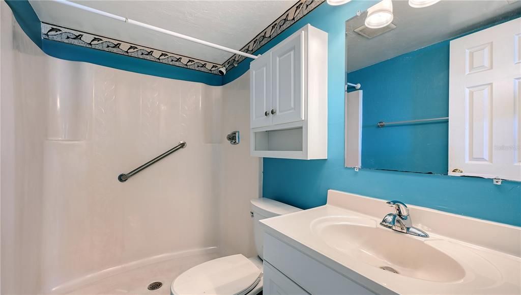 待售: $137,900 (2 贝兹, 2 浴室, 886 平方英尺)