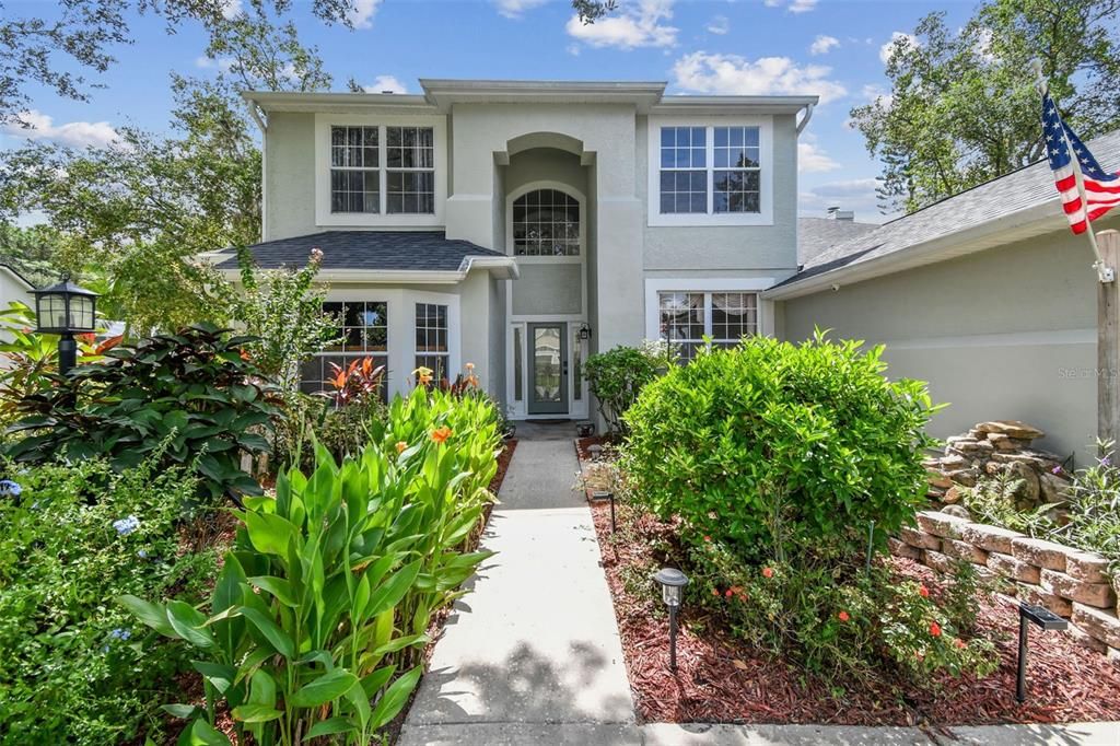 Под контрактом: $650,000 (4 спален, 2 ванн, 2998 Квадратных фут)