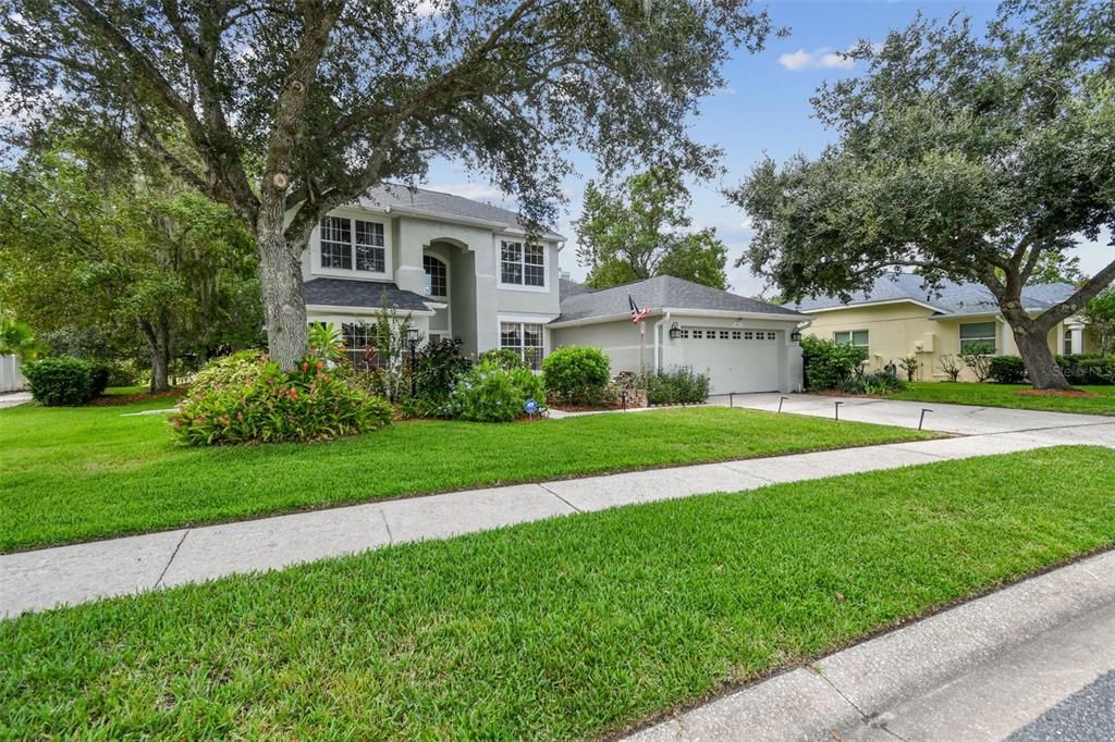 Под контрактом: $650,000 (4 спален, 2 ванн, 2998 Квадратных фут)