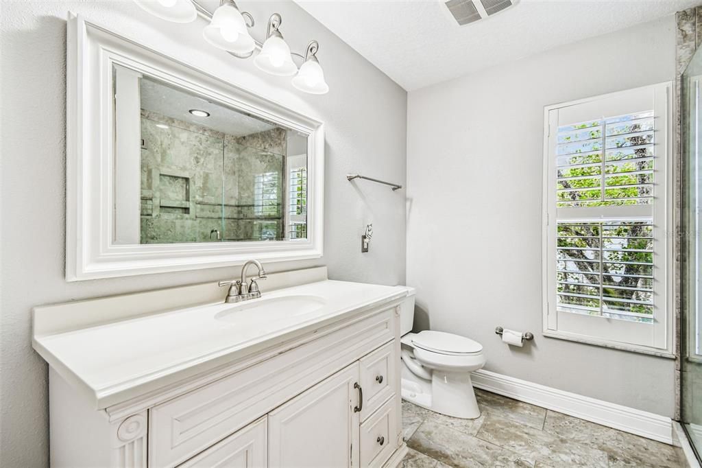 Под контрактом: $650,000 (4 спален, 2 ванн, 2998 Квадратных фут)