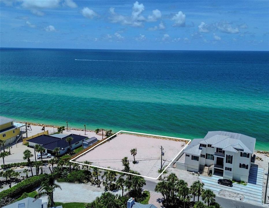 待售: $2,700,000 (0.43 acres)