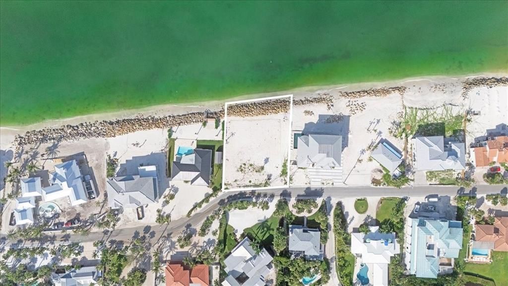 待售: $2,700,000 (0.43 acres)