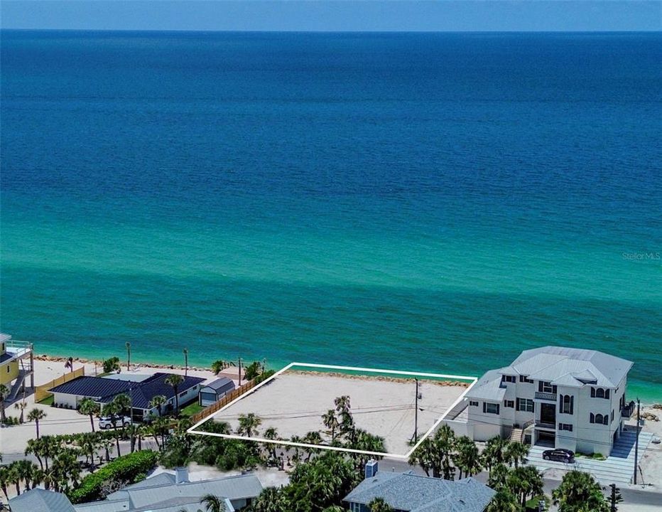 待售: $2,700,000 (0.43 acres)