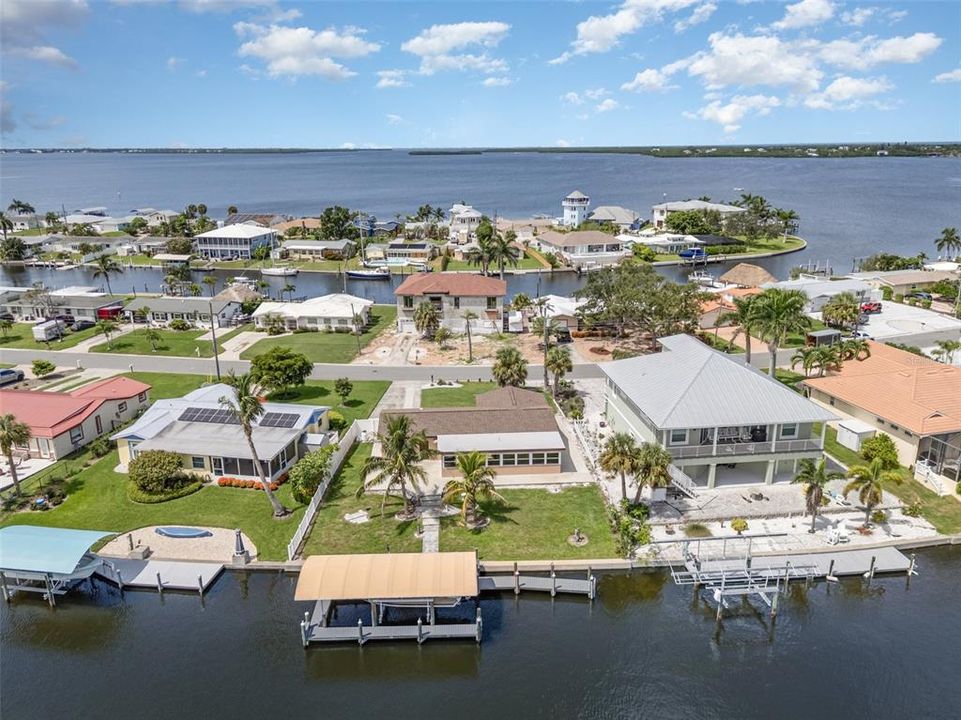 待售: $650,000 (2 贝兹, 2 浴室, 1519 平方英尺)