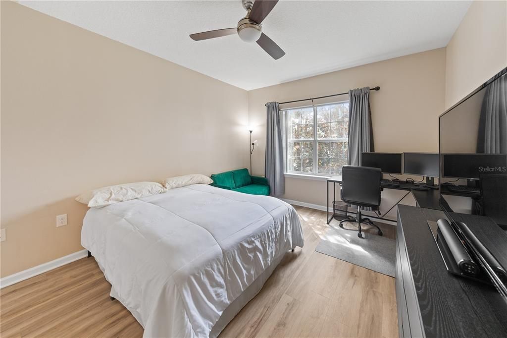 For Sale: $245,000 (3 beds, 2 baths, 1351 Square Feet)