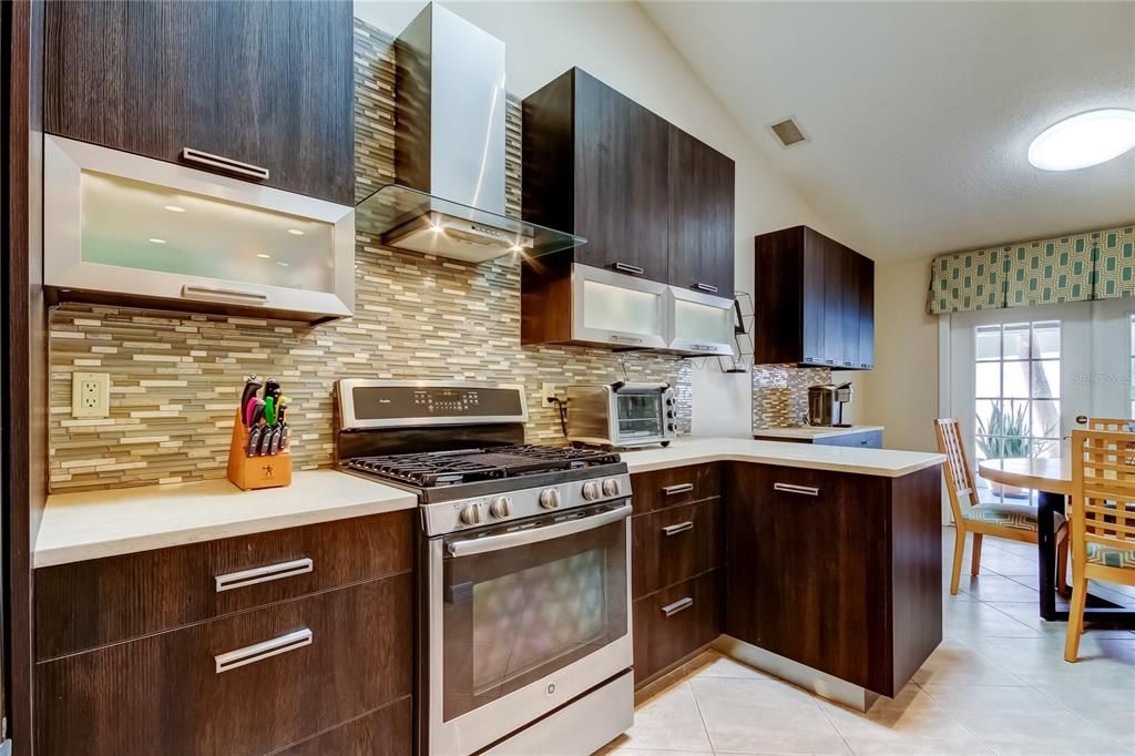 Active With Contract: $839,900 (4 beds, 2 baths, 3038 Square Feet)