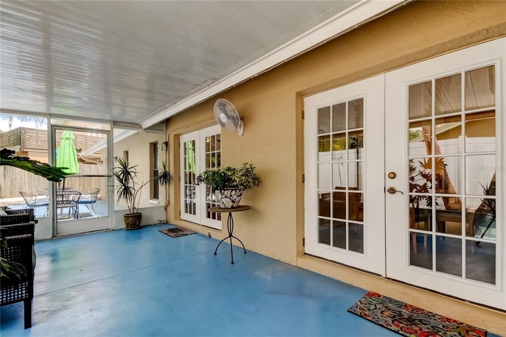 Active With Contract: $839,900 (4 beds, 2 baths, 3038 Square Feet)