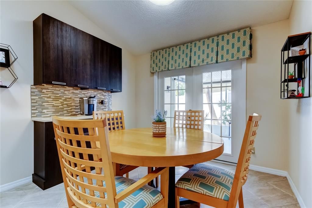 Active With Contract: $839,900 (4 beds, 2 baths, 3038 Square Feet)