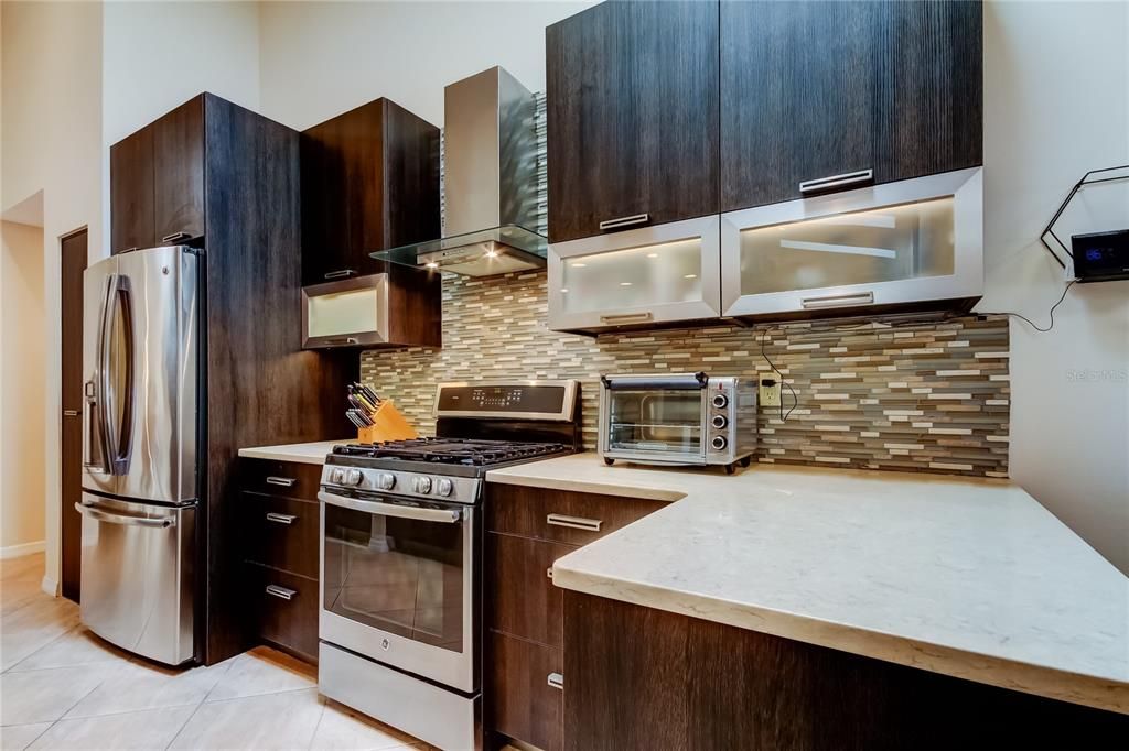 Active With Contract: $839,900 (4 beds, 2 baths, 3038 Square Feet)