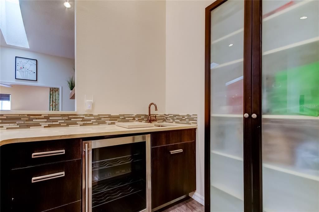 Active With Contract: $839,900 (4 beds, 2 baths, 3038 Square Feet)