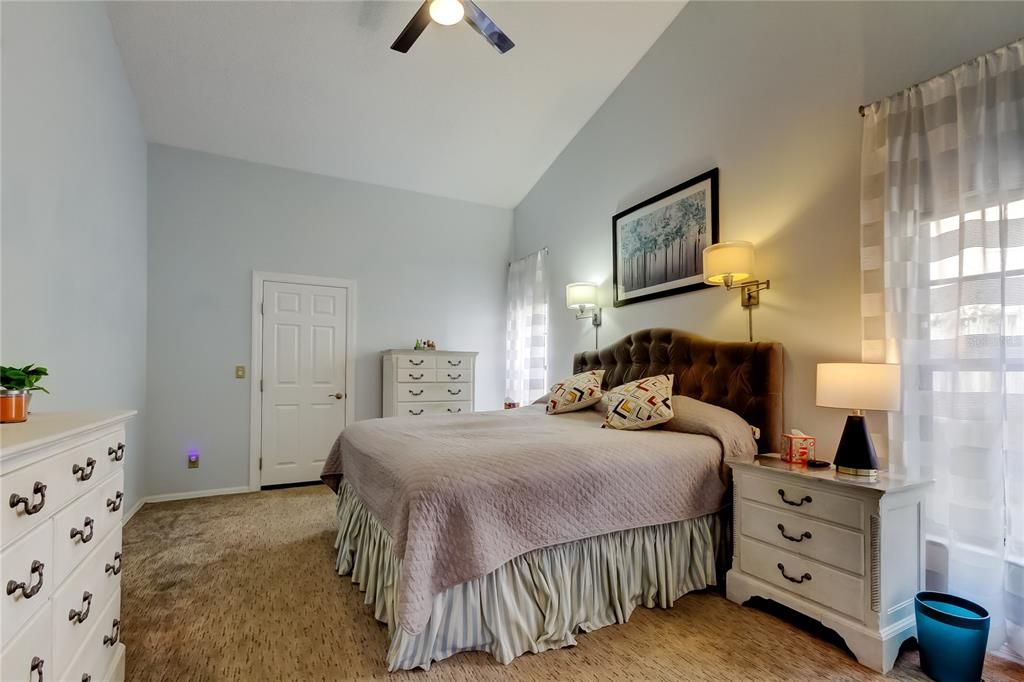 Active With Contract: $839,900 (4 beds, 2 baths, 3038 Square Feet)