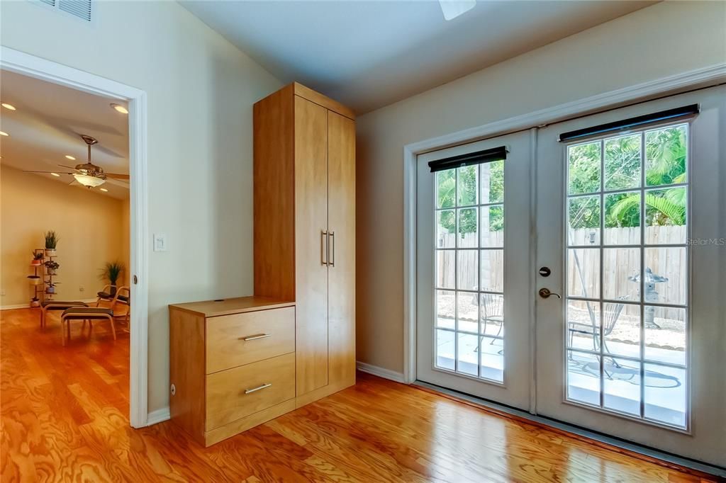 Active With Contract: $839,900 (4 beds, 2 baths, 3038 Square Feet)